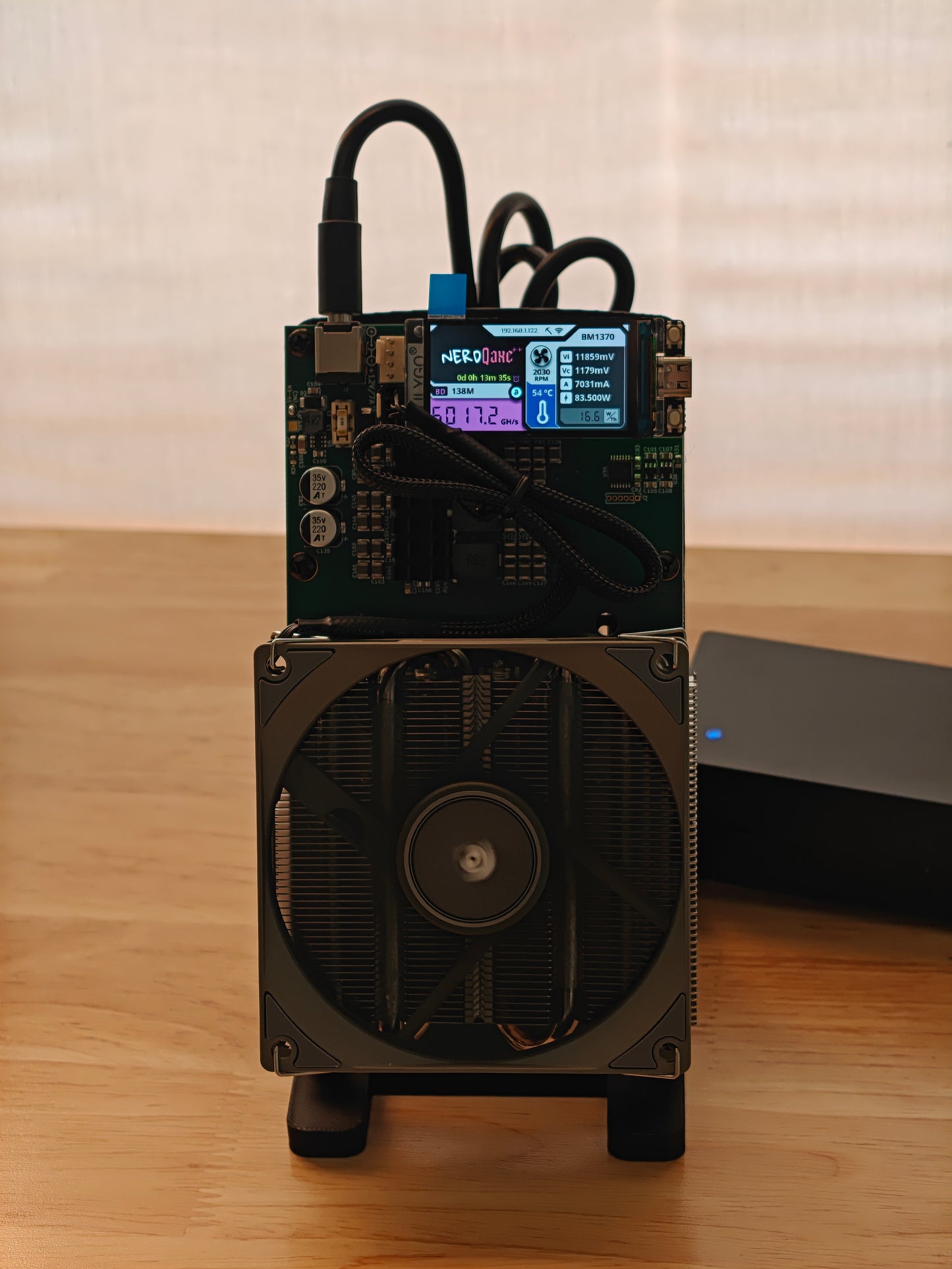 NerdQaxe++ Solo Bitcoin Miner 4.8TH/s